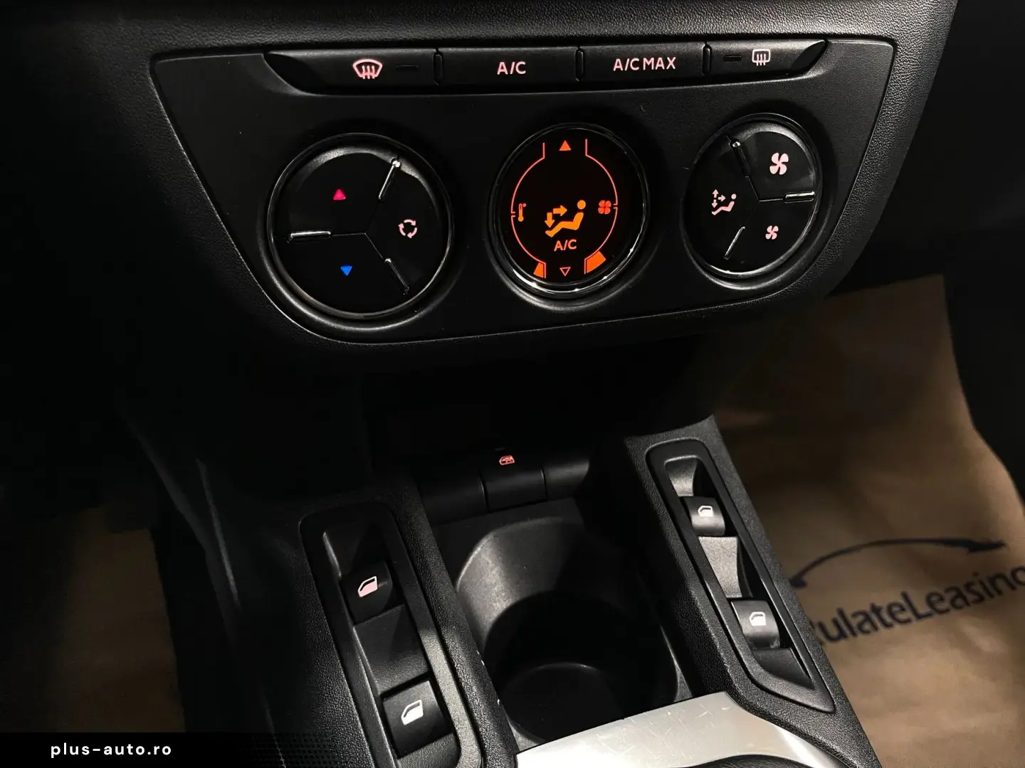 Peugeot 301