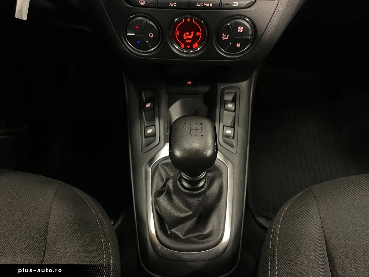 Peugeot 301