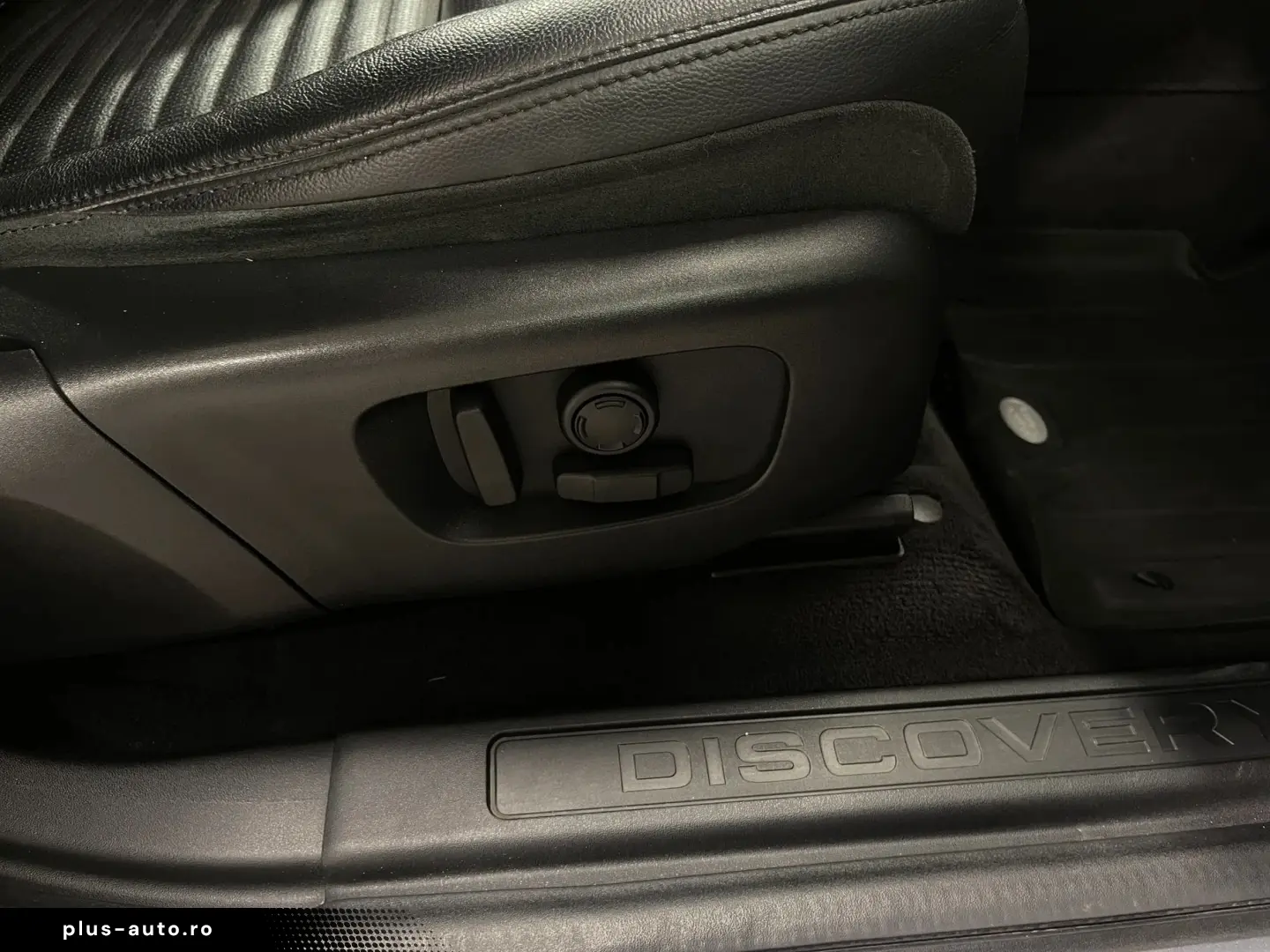 Land-Rover Discovery-Sport