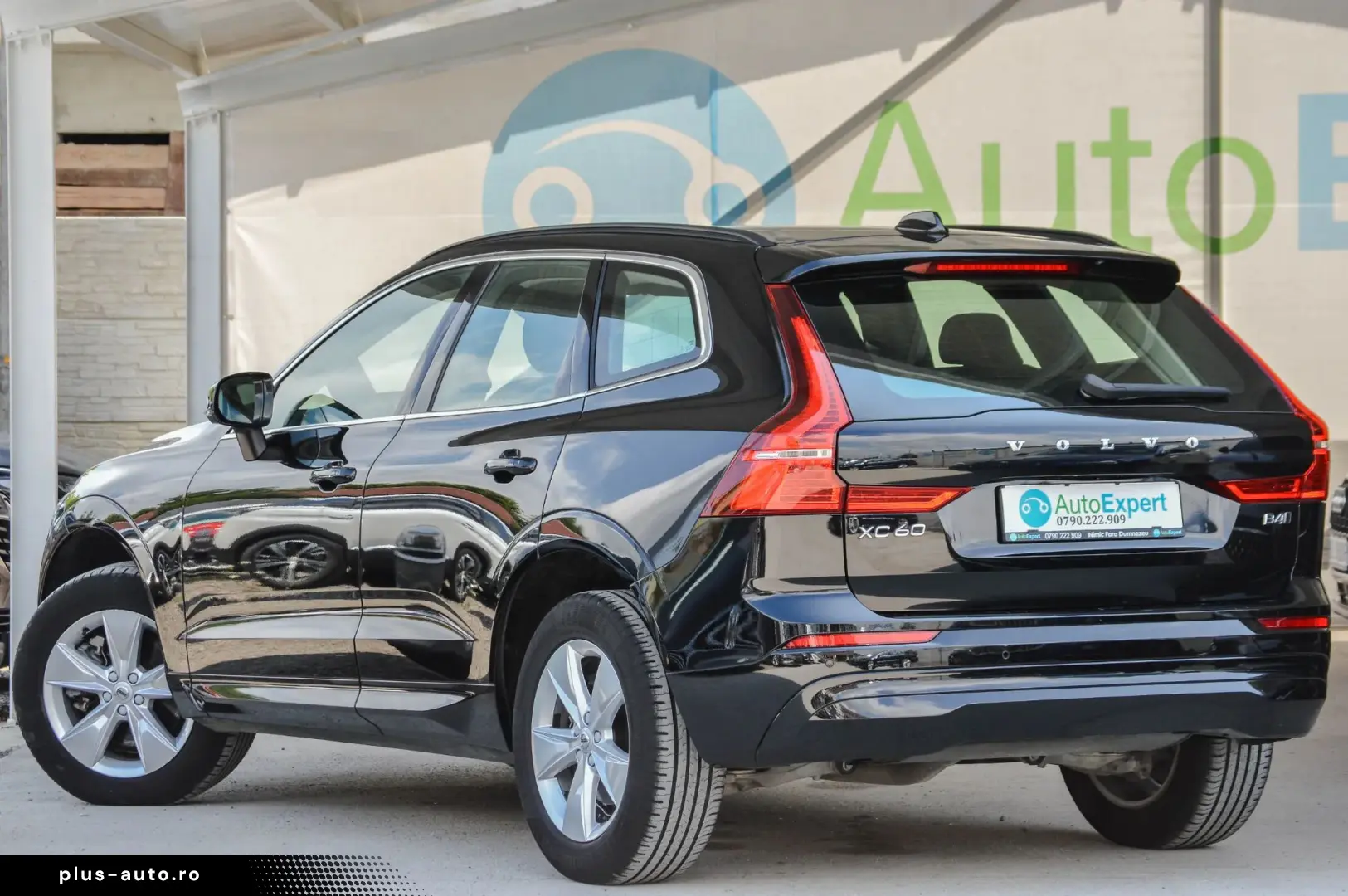 2022 Volvo XC-60 B4 D AWD 2.0 D Automatic   RATE FIXE  TVA D