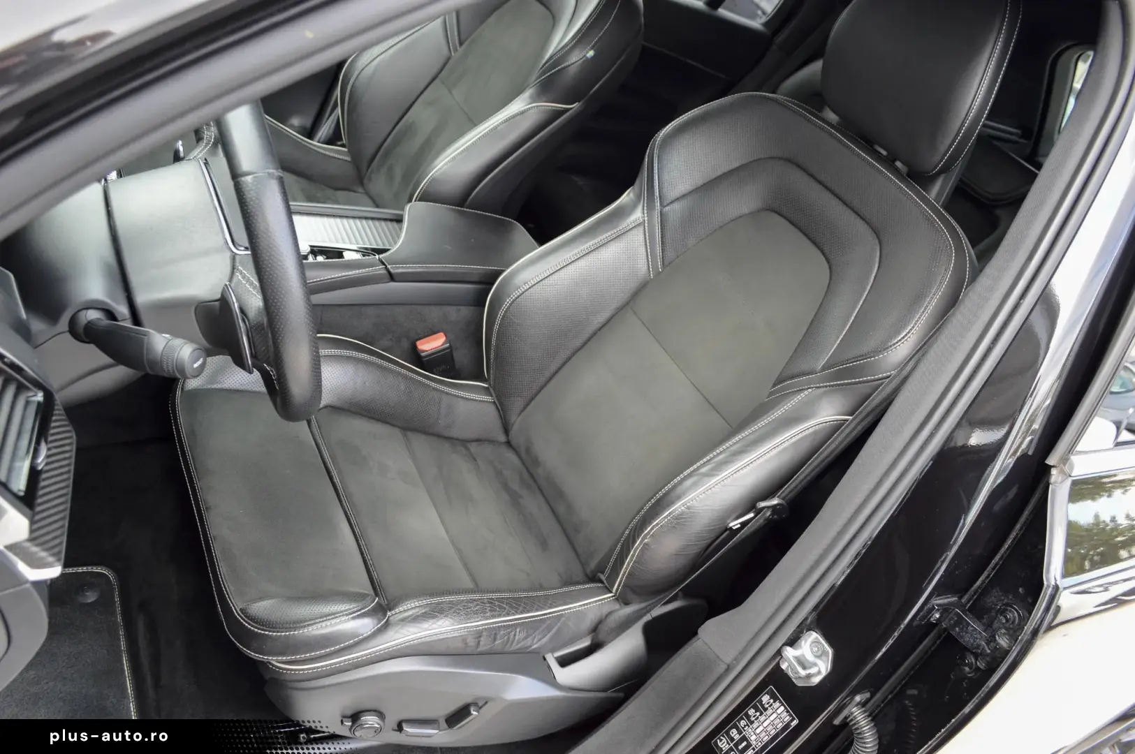 2017 Volvo XC-90 2.0 D5 AWD Geartronic   RATE FIXE   Garanți