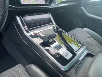 AUDI SQ8 4.0 TFSI qu. Matrix B&O Pano HuD AHK 360
