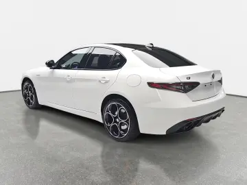Alfa Romeo VELOCE PANORAMA TECHNOLOGIE PAKET PREMIUM AUDIO