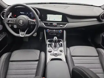 Alfa Romeo VELOCE PANORAMA TECHNOLOGIE PAKET PREMIUM AUDIO