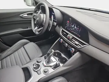 Alfa Romeo VELOCE PANORAMA TECHNOLOGIE PAKET PREMIUM AUDIO