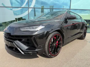 LAMBORGHINI Urus S  Plafon Panoramic AKRAPOVIC CARBON