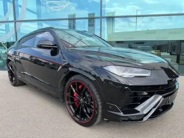 LAMBORGHINI Urus S  Plafon Panoramic AKRAPOVIC CARBON