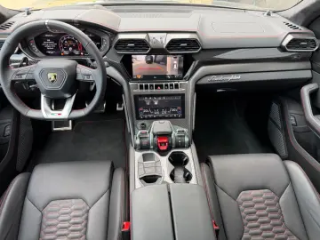 LAMBORGHINI Urus S  Plafon Panoramic AKRAPOVIC CARBON