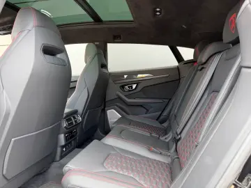 LAMBORGHINI Urus S  Plafon Panoramic AKRAPOVIC CARBON