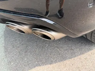 LAMBORGHINI Urus S  Plafon Panoramic AKRAPOVIC CARBON