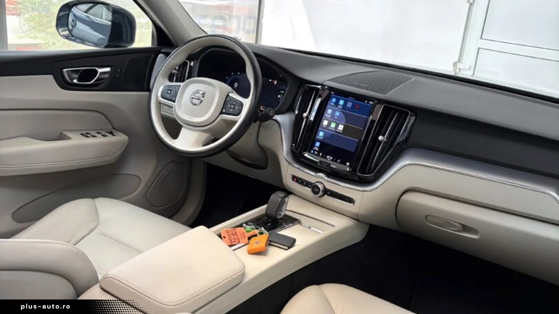 VOLVO XC-60 T6 AWD 2022 PHEV