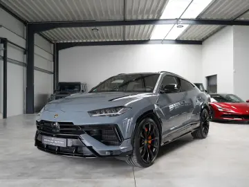 LAMBORGHINI Urus S CARBON