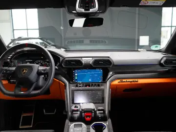 LAMBORGHINI Urus S CARBON