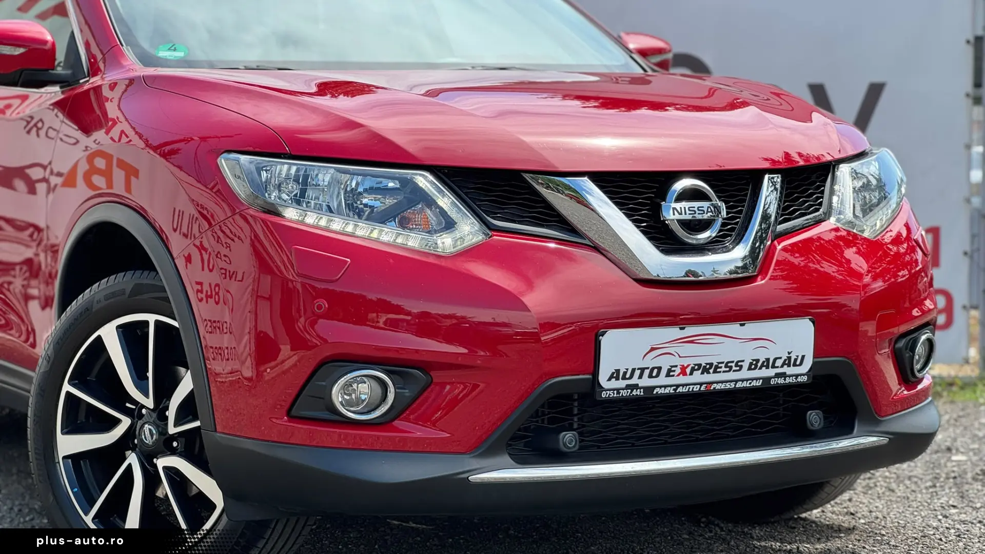 NISSAN X-TRAIL