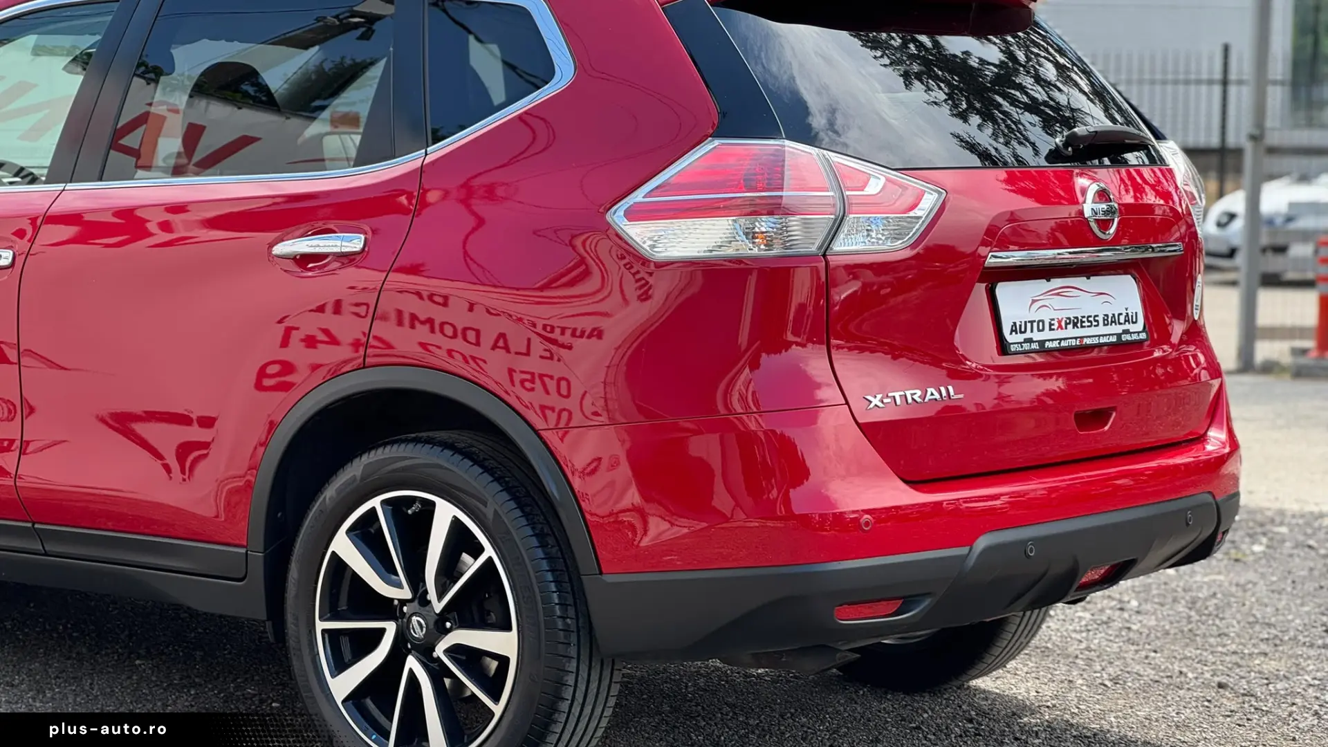 NISSAN X-TRAIL