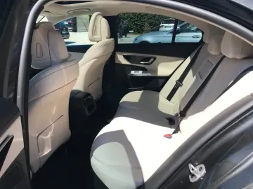 MERCEDES-BENZ E 200  Avantgarde Advanced piele beige