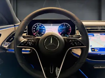 MERCEDES-BENZ E 220 d AVANTGARDE BURMAISTER