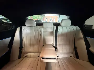 MERCEDES-BENZ E 220 d AVANTGARDE BURMAISTER