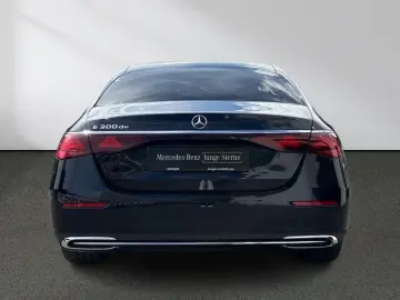 MERCEDES-BENZ E 300 de Avantgarde Distronic Ambiente