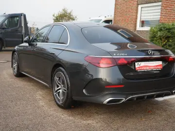 MERCEDES-BENZ E 220 d AMG Line Advanced