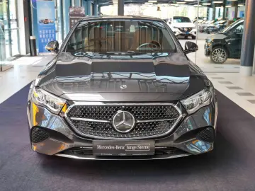MERCEDES-BENZ E 220 d AVANTGARDE