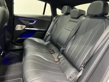 MERCEDES-BENZ EQE 300 Prem  HA4 5  Pano HeadUp Burm …