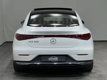 MERCEDES-BENZ EQE 300 Prem  HA4 5  Pano HeadUp Burm …