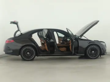 MERCEDES-BENZ E 220 d  AMG Line Advanced Burmester