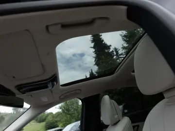 MERCEDES-BENZ E 200 Avantgarde Pano AHK Leder Beige