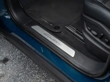 PORSCHE Cayenne AHK HUD InnoDrive Sitzbelüftung vorne
