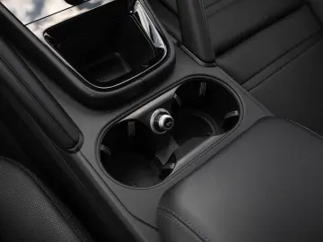 PORSCHE Cayenne AHK HUD InnoDrive Sitzbelüftung vorne