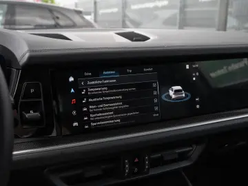 PORSCHE Cayenne AHK HUD InnoDrive Sitzbelüftung vorne