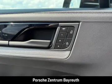 PORSCHE Cayenne Coupe LUFTFAHRWERK ACC MASSAGE BOSE