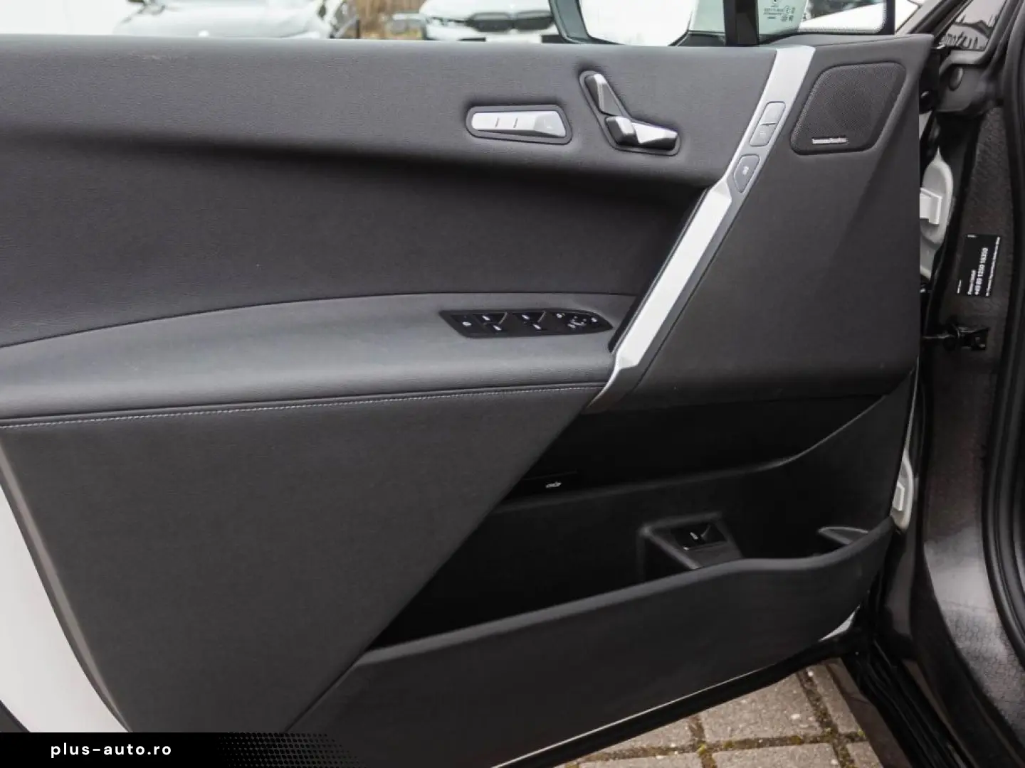 BMW iX xDrive40MSport Navi AHK HUD Leder eSitze RFK