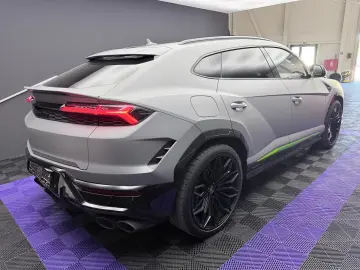 Lamborghini Urus V8 SE- B&O 3D- HUD- 360- Pano