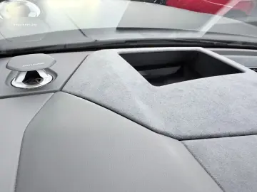 Lamborghini Urus V8 SE- B&O 3D- HUD- 360- Pano