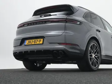 PORSCHE Cayenne E-Hybrid