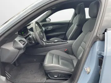 AUDI e-tron GT quattro  Panodach Standheiz Navi LED L