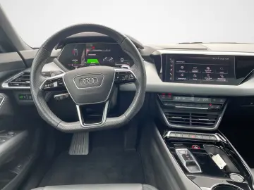 AUDI e-tron GT quattro  Panodach Standheiz Navi LED L