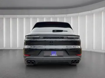 PORSCHE Cayenne S E-Hybrid Bose HUD Massage Pano 360