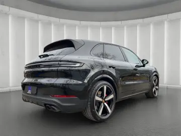 PORSCHE Cayenne S E-Hybrid Bose HUD Massage Pano 360