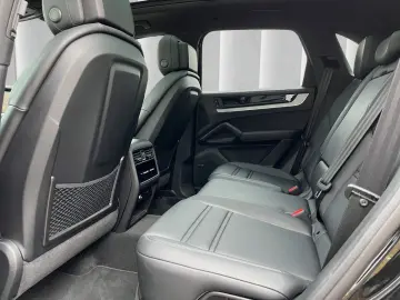 PORSCHE Cayenne S E-Hybrid Bose HUD Massage Pano 360