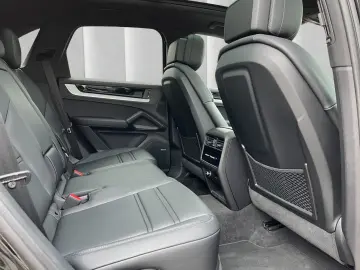 PORSCHE Cayenne S E-Hybrid Bose HUD Massage Pano 360