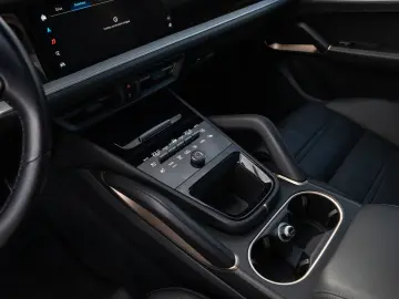 PORSCHE Cayenne S Coupe HeadUp InnoDrive Beifahrerdispla
