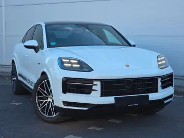PORSCHE Cayenne Coupe E-Hybrid (Porsche Approved)