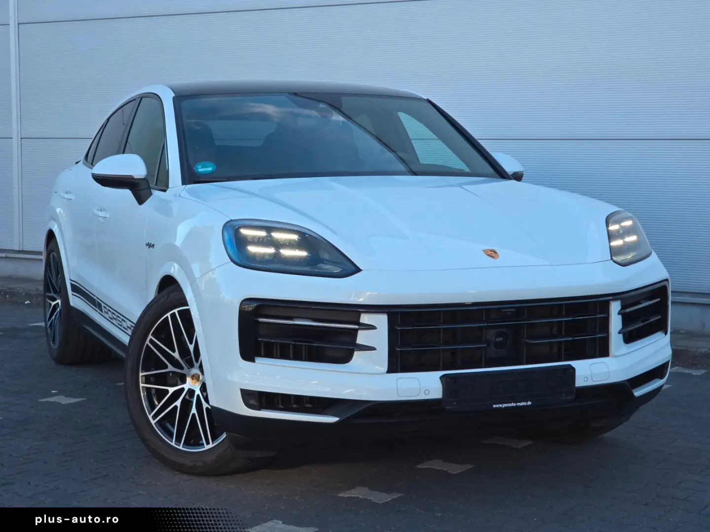 PORSCHE Cayenne Coupe E-Hybrid (Porsche Approved)
