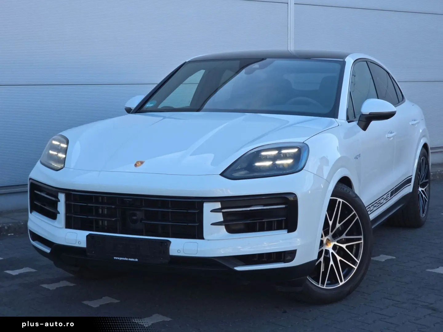 PORSCHE Cayenne Coupe E-Hybrid (Porsche Approved)