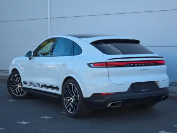 PORSCHE Cayenne Coupe E-Hybrid (Porsche Approved)