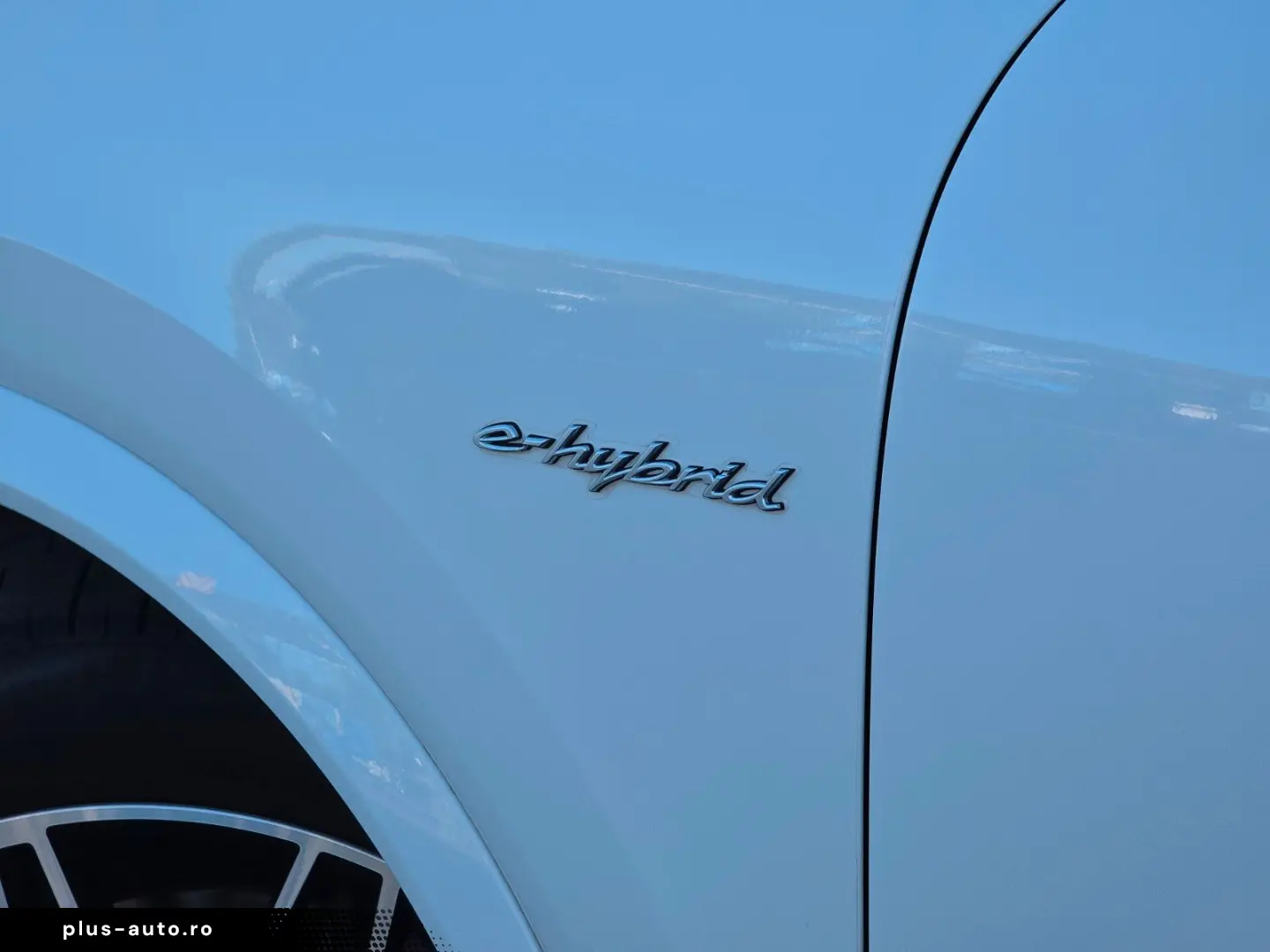 PORSCHE Cayenne Coupe E-Hybrid (Porsche Approved)