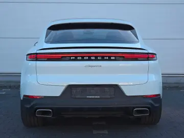 PORSCHE Cayenne Coupe E-Hybrid (Porsche Approved)